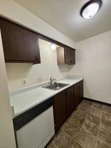 Main picture of 2425 N Mason St