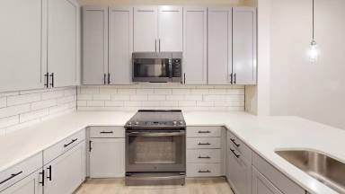 Main picture of 3630 N Davidson St
