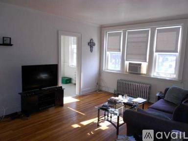 Main picture of 2045 Commonwealth Ave