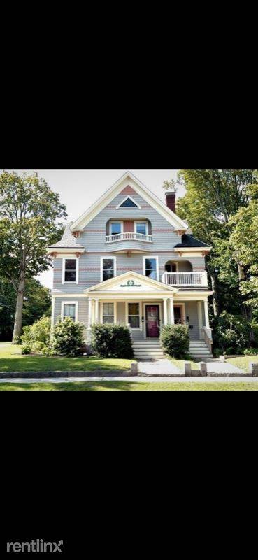 Main picture of 9 E Main St