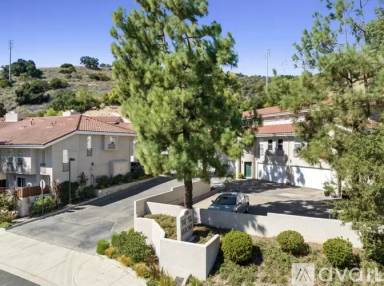 Main picture of 3220 Foothill Dr