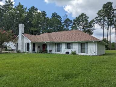 Main picture of 8485 NE Pines Dr