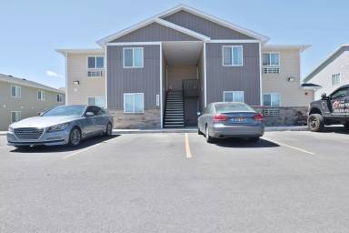 Main picture of 6065 N Freedom Rd