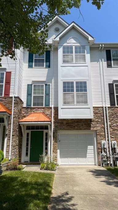 Main picture of 6125 White Marble Ct