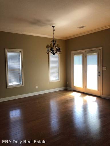 Main picture of 705 Odell Trl