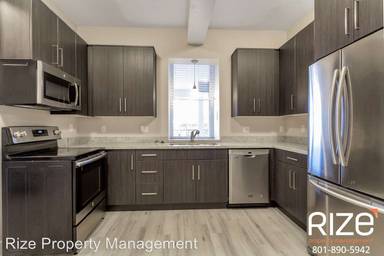 Main picture of 301 N Almond St