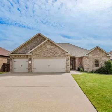 Main picture of 4301 SW Beech Ln