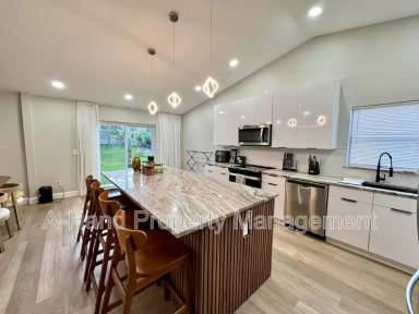 Main picture of 15912 Indian Wells Ct
