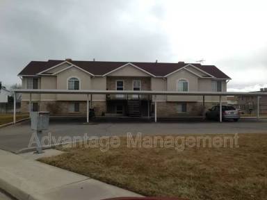 Main picture of 621 N 1570 W