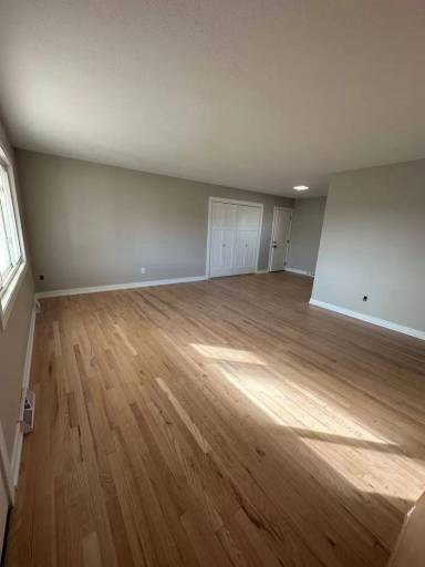 Main picture of 4912 Lakin Ave