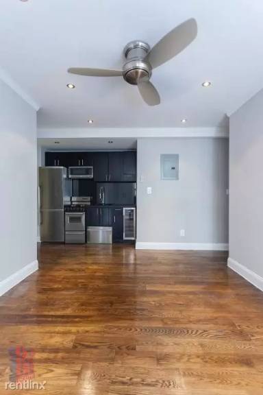 Main picture of 343 E 8th St