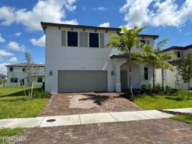 Main picture of 12985 SW 230th St