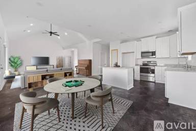 Main picture of 109 Rivercrest Dr