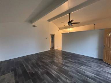 Main picture of 612 Gregory Ct
