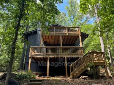 Main picture of 8380 Lucas Creek Trl