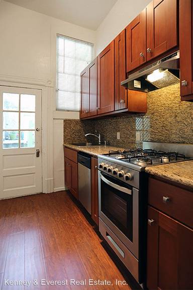Main picture of 11 Broderick St