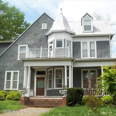 Main picture of 542 W Main St