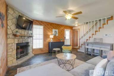 Main picture of 412 Longhorn Trl