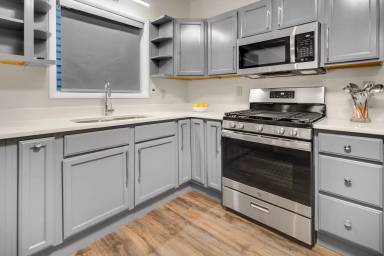 Main picture of 1005 N Aurora St