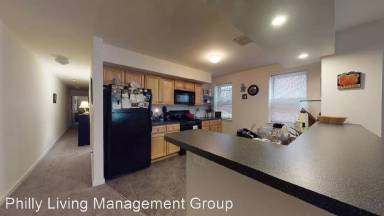 Main picture of Walnut Court Apartments