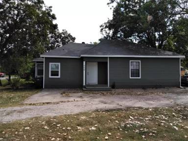 Main picture of 702 S Lee St