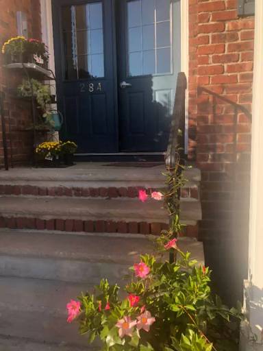 Main picture of 32 Woodedge Ave