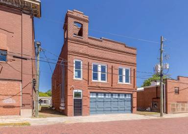 Main picture of 116 Journal St