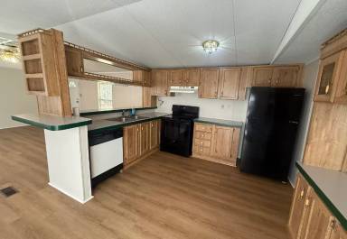 Main picture of 844 Log Landing Rd
