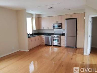 Main picture of 1066 41st Ave