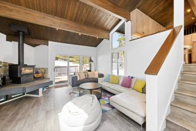 Main picture of 1325 Mineral Springs Trl