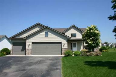 Main picture of 9130 Oak Ridge Dr