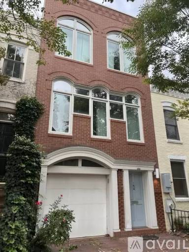 Main picture of 414 D St NE