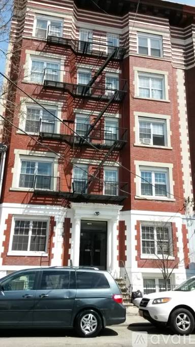 Main picture of 320 49th St