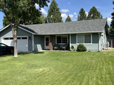 Main picture of 16940 Lake Shore Dr