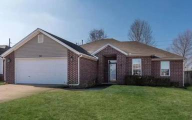 Main picture of 902 SW Navajo Dr