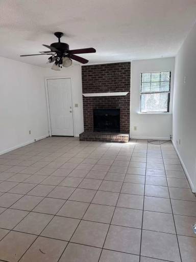 Main picture of 222 Myrtle St