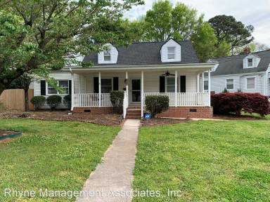 Main picture of 1800 Pershing Rd