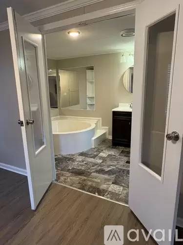 Main picture of 14 Vickie Ln