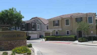 Main picture of 162 W Tremaine Ct