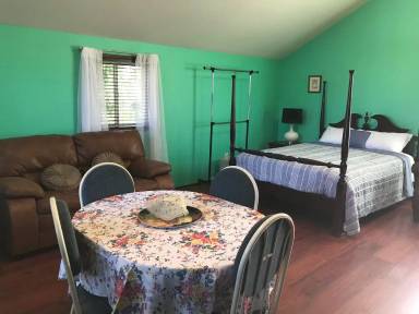 Main picture of 121 Orchard Ln