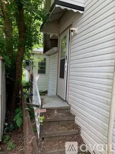 Main picture of 119 Vaughn St