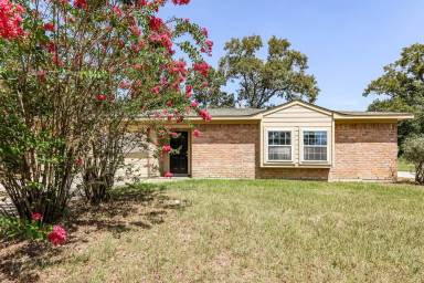Main picture of 502 Hildred Ave