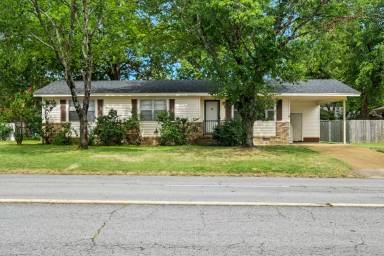 Main picture of 304 N Ella St