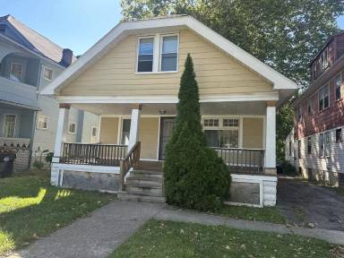 Main picture of 3660 E 146th St