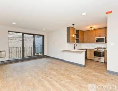 Main picture of 512 W Wrightwood Ave