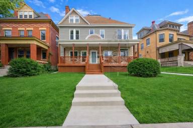 Main picture of 18 Bradford Ave