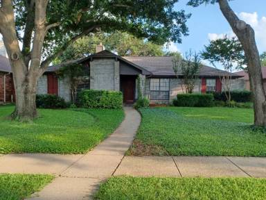 Main picture of 629 Phillips Dr
