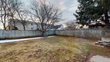 Main picture of 216 S 2nd St