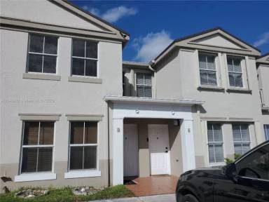 Main picture of 9191 Fontainebleau Blvd