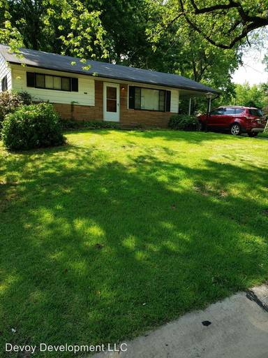 Main picture of 10125 Crown Point Dr